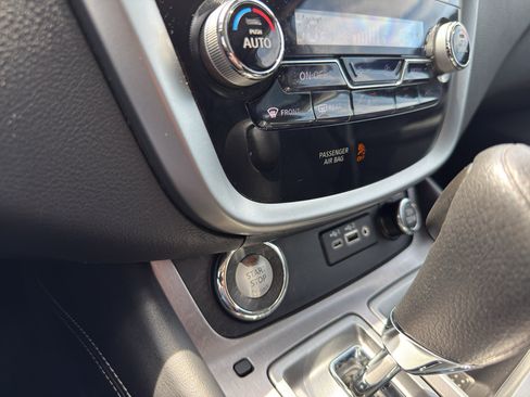 Certified 2023 Nissan Murano S w/ Cargo Package AWD/4WD image 20