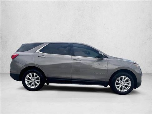 Used 2019 Chevrolet Equinox LT FWD image 5
