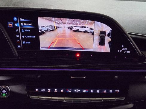 Used 2021 Cadillac Escalade ESV Sport AWD/4WD image 40