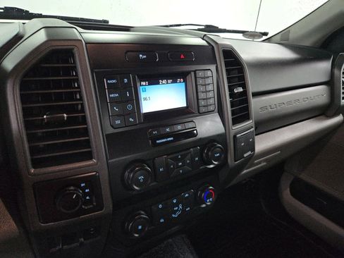 Used 2020 Ford F250 XL w/ Power Equipment Group image 22