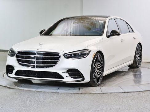 Used 2023 Mercedes-Benz S 580 4MATIC Sedan w/ AMG Line image 18