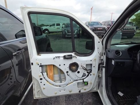Used 2012 Ford Transit Connect XLT FWD image 10