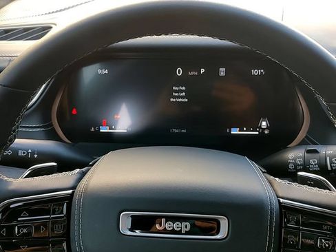 Used 2024 Jeep Grand Cherokee Overland w/ Trailer Tow Package AWD/4WD image 12