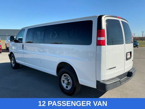 Used 2019 Chevrolet Express 3500 LT w/ LT Preferred Equipment Group image 9