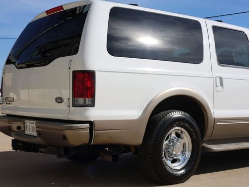 Used 2005 Ford Excursion Eddie Bauer image 4