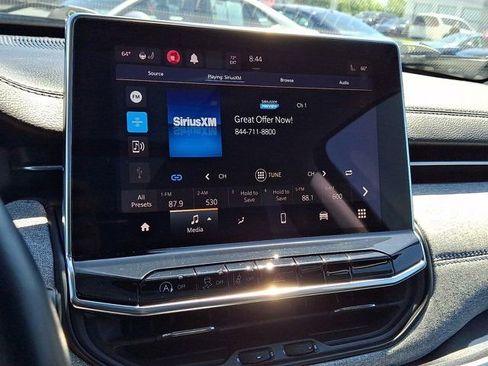 Certified 2022 Jeep Compass Latitude w/ Sun and Sound Group AWD/4WD image 22