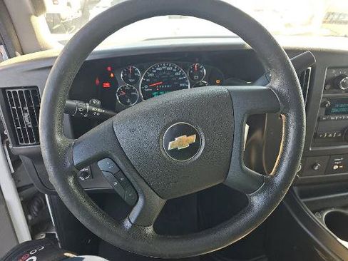 Used 2020 Chevrolet Express 3500 LT w/ LT Preferred Equipment Group RWD image 16