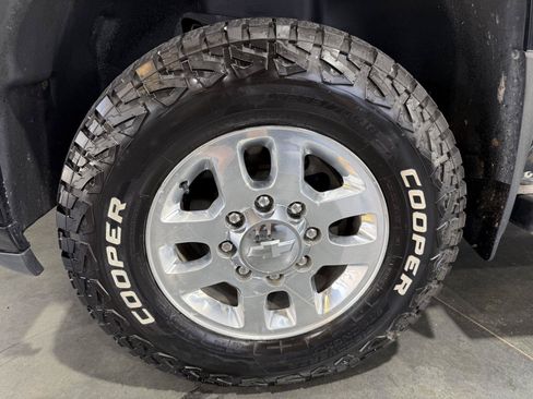 Used 2013 Chevrolet Silverado 2500 LT w/ Z71 Appearance Package AWD/4WD image 10