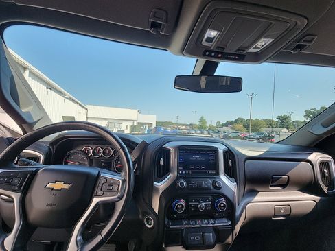Used 2020 Chevrolet Silverado 1500 LT w/ All-Star Edition AWD/4WD image 17