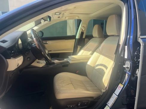 Used 2018 Lexus ES 350 w/ Luxury Package w/Wood Trim FWD image 6