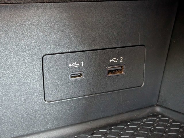 Used 2024 Nissan Pathfinder SV FWD image 23