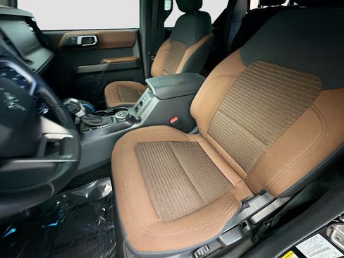 Used 2022 Ford Bronco Outer Banks AWD/4WD image 11