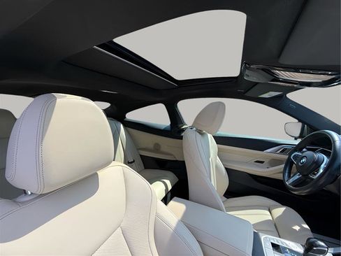 Used 2022 BMW M440i Coupe w/ Premium Package image 24