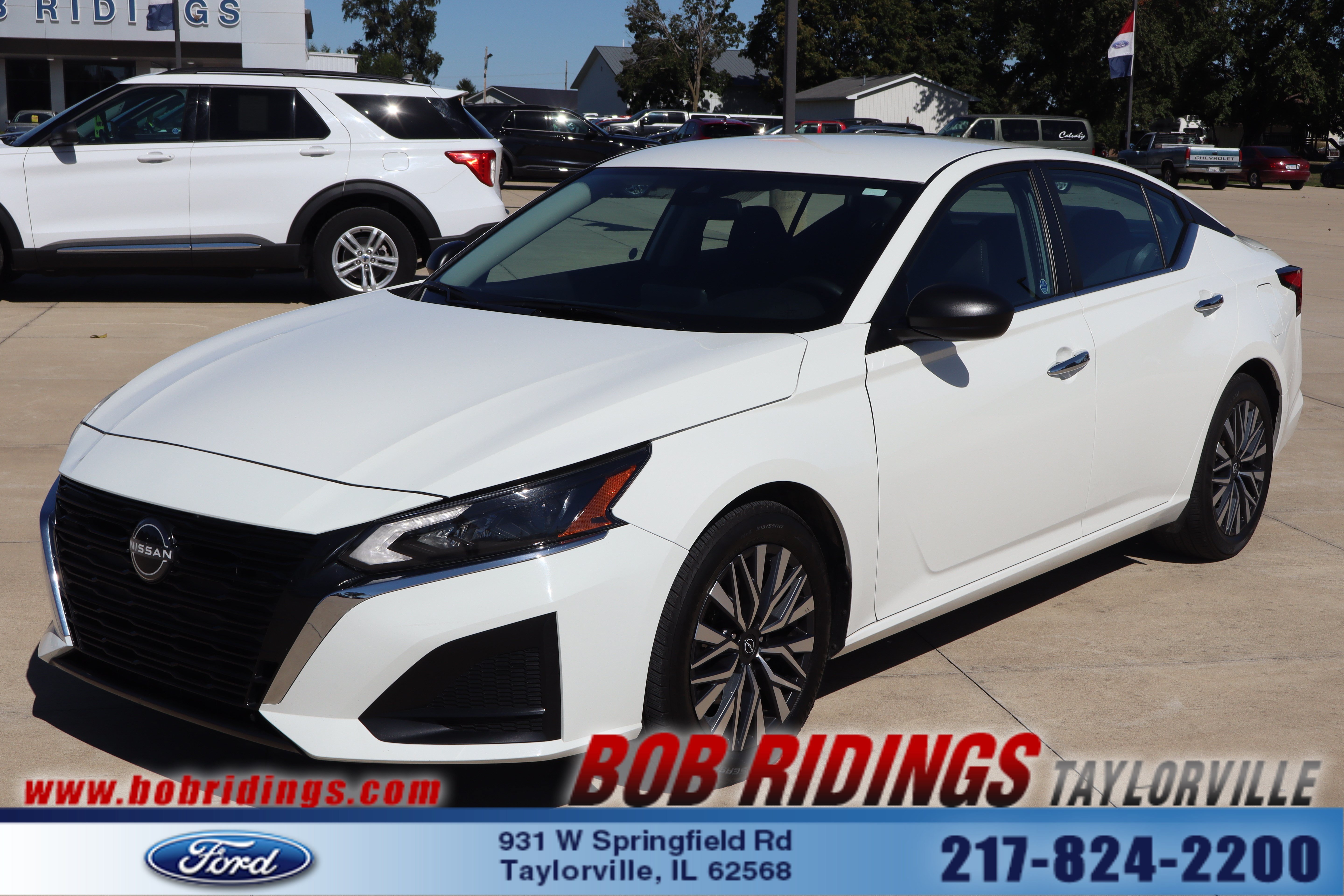 Used 2025 Nissan Altima 2.5 SV FWD image 1