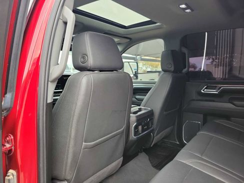 Used 2024 Chevrolet Silverado 2500 LTZ w/ LTZ Convenience Package image 12