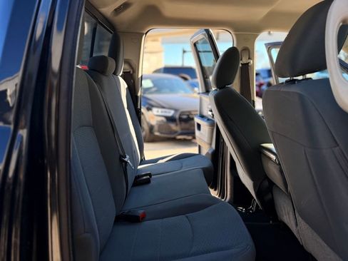 Used 2016 RAM 1500 Classic SLT image 17