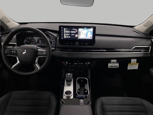 New 2026 Mitsubishi Outlander AWD image 54