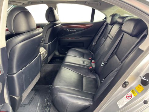 Used 2007 Lexus LS 460 image 40