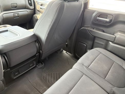 Used 2021 Chevrolet Silverado 1500 Custom Trail Boss w/ LPO, Dark Essentials Package AWD/4WD image 18