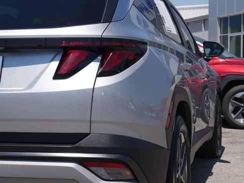 Used 2025 Hyundai Tucson SEL FWD image 21