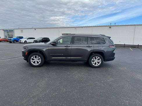 Used 2022 Jeep Grand Cherokee L Limited image 2