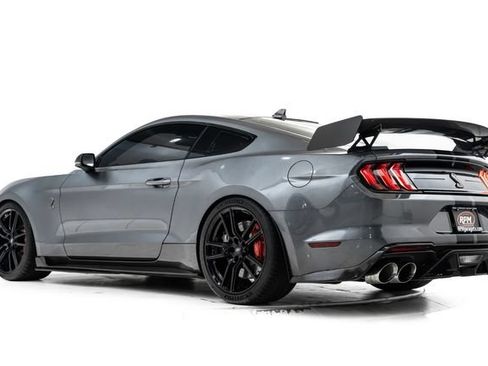 Used 2021 Ford Mustang Shelby GT500 w/ Technology Package RWD image 10