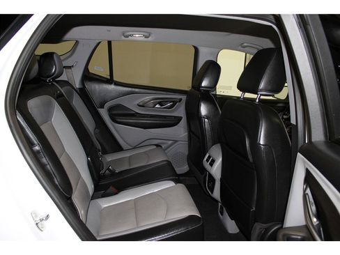 Used 2023 GMC Terrain SLT image 20