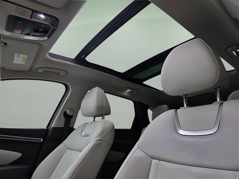 Certified 2023 Hyundai Tucson Limited image 22