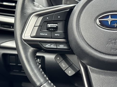 Used 2019 Subaru Forester Premium AWD/4WD image 9