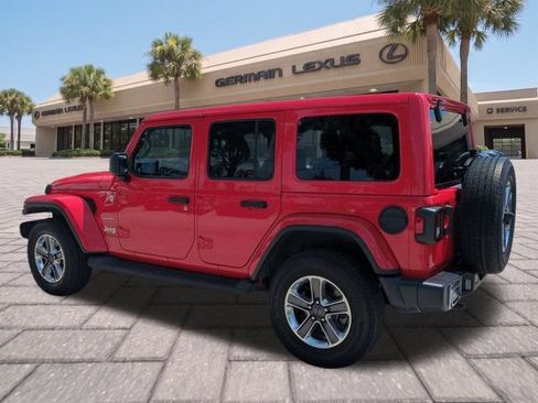 Used 2021 Jeep Wrangler Unlimited Sahara AWD/4WD image 6