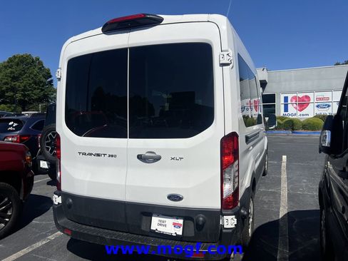 Used 2024 Ford Transit 350 XLT RWD image 3