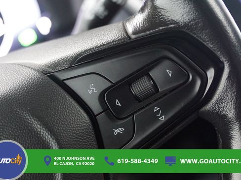 Used 2022 Chevrolet Bolt EUV Premier w/ Sun & Sound Package FWD image 22