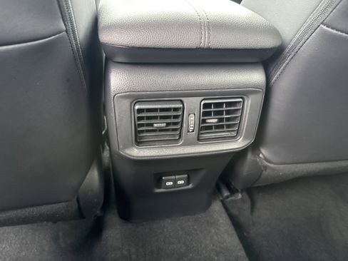 Used 2022 Toyota RAV4 Limited image 20