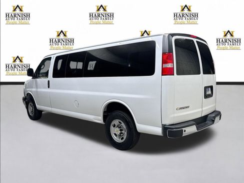 Used 2024 Chevrolet Express 3500 LT w/ LT Preferred Equipment Group RWD image 9