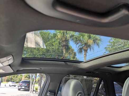 Certified 2018 Mercedes-Benz GLC 300 image 7