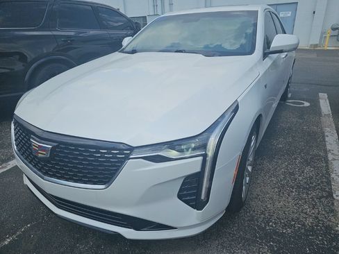 Used 2020 Cadillac CT4 Luxury w/ Sun And Sound Package RWD image 1