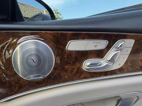 Used 2017 Mercedes-Benz E 300 4MATIC image 36