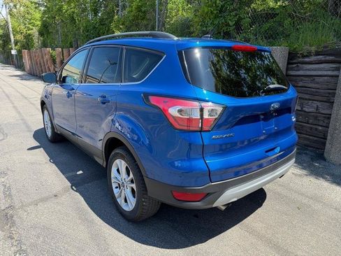 Used 2017 Ford Escape SE w/ Equipment Group 201A AWD/4WD image 7