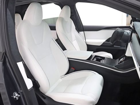 Used 2024 Tesla Model X Plaid AWD/4WD image 29