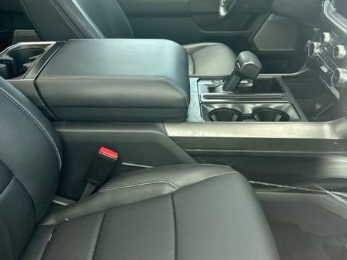 Used 2025 Ford F150 Lariat AWD/4WD image 14