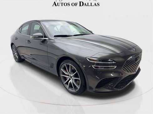 Used 2025 Genesis G70 2.5T image 4