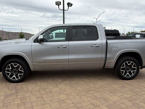 Used 2025 RAM 1500 Laramie AWD/4WD image 6