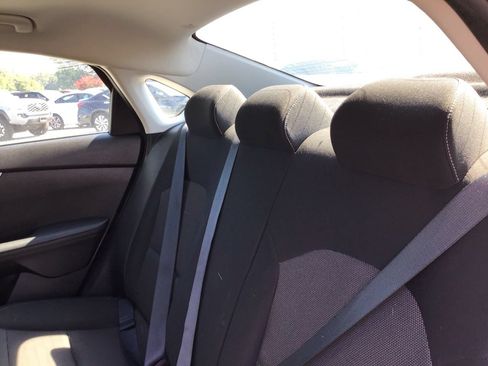 Used 2024 Kia Forte LXS FWD image 6