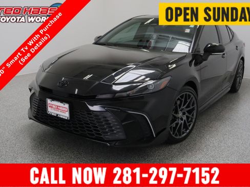 Used 2026 Toyota Camry SE w/ Multimedia Upgrade Package image 1