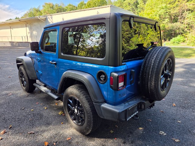 Used 2023 Jeep Wrangler Sport AWD/4WD image 17