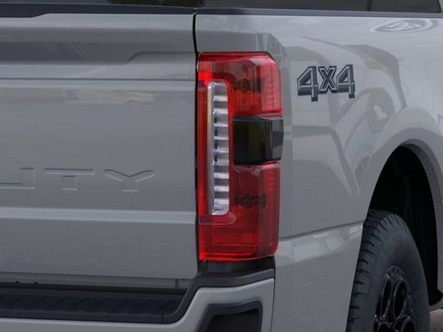 New 2026 Ford F250 Lariat w/ Black Appearance Package AWD/4WD image 21