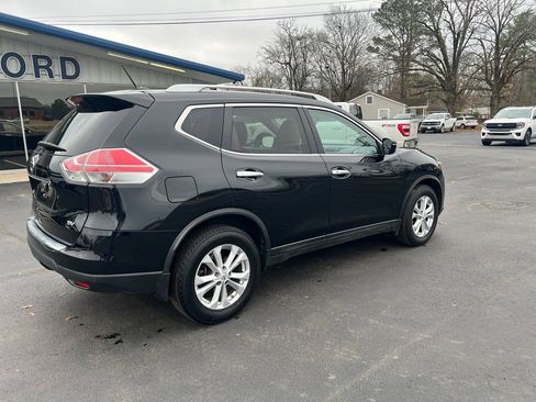 Used 2016 Nissan Rogue SV image 5