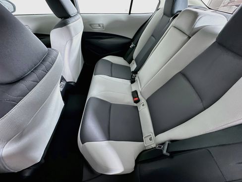 Used 2026 Toyota Corolla LE FWD image 27