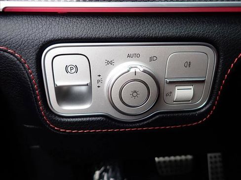 Used 2023 Mercedes-Benz GLE 53 AMG 4MATIC image 18