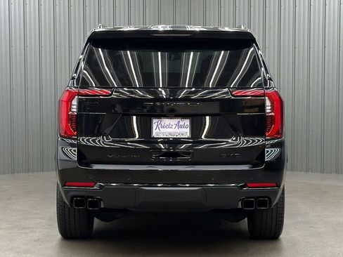 Used 2026 GMC Yukon XL Denali w/ Sun & Power Step Package AWD/4WD image 4